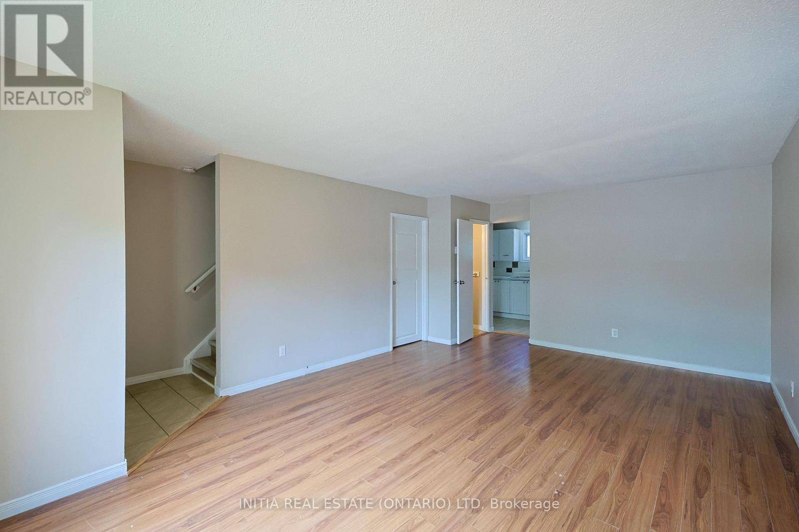 253 Hampton Avenue Property Photo 5