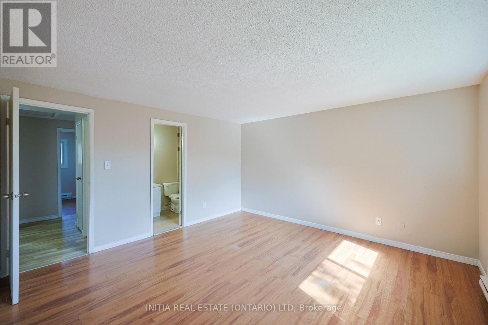 253 Hampton Avenue Property Photo 12