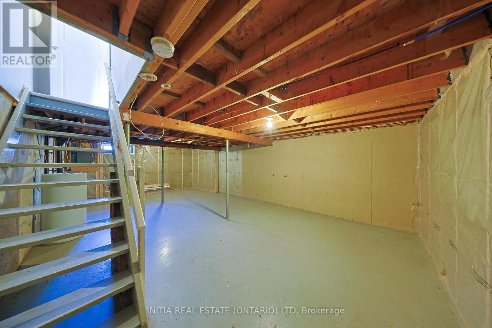 253 Hampton Avenue Property Photo 24