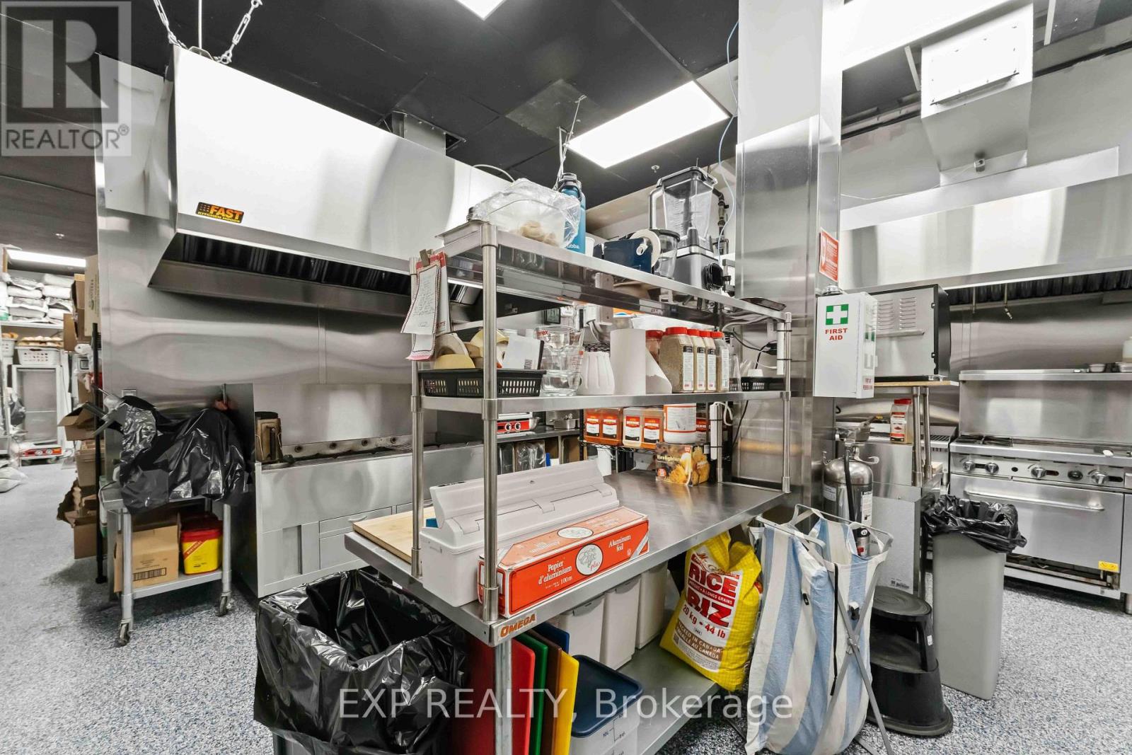 8 - 420 Hazeldean Road Property Photo 16