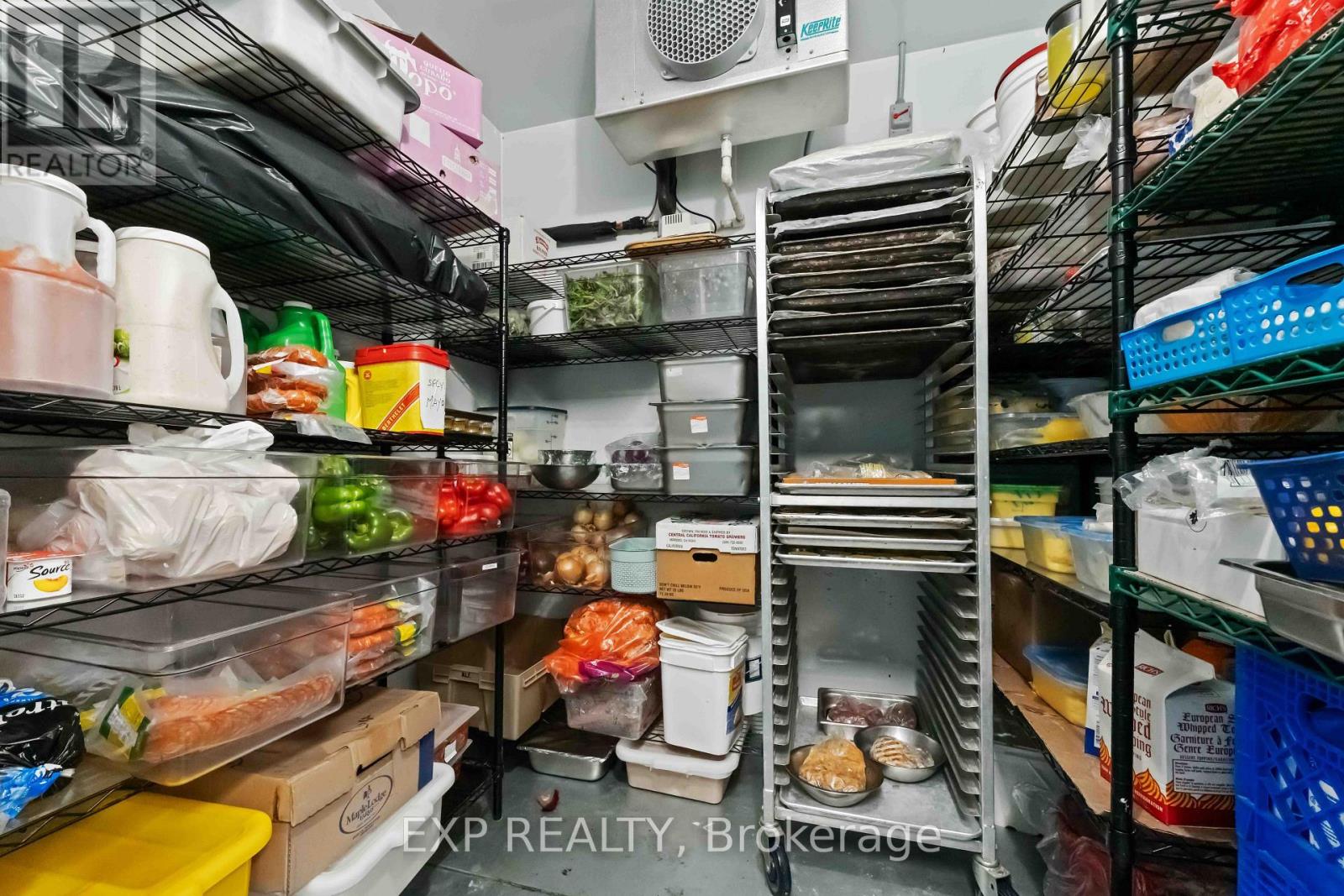 8 - 420 Hazeldean Road Property Photo 18