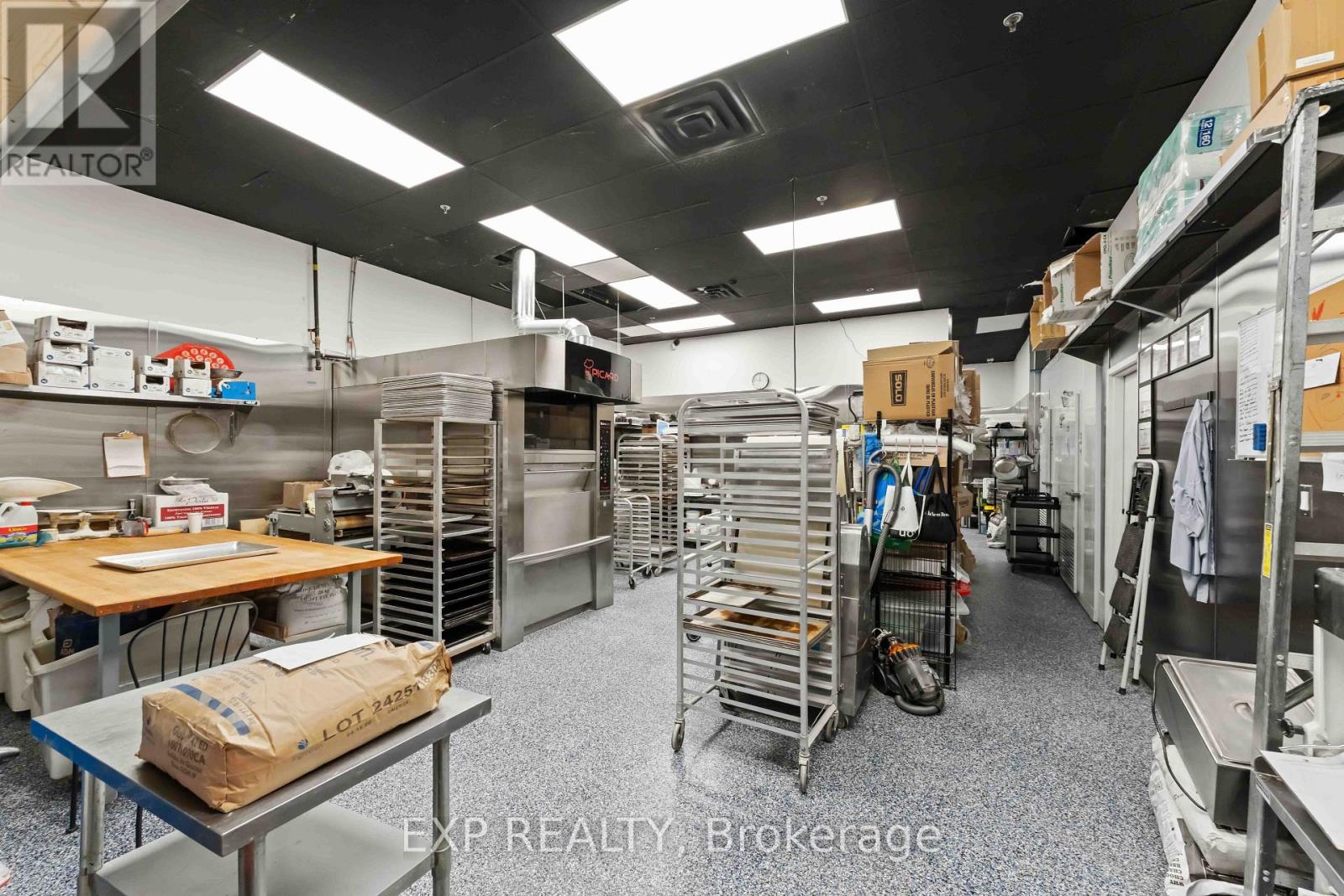 8 - 420 Hazeldean Road Property Photo 19