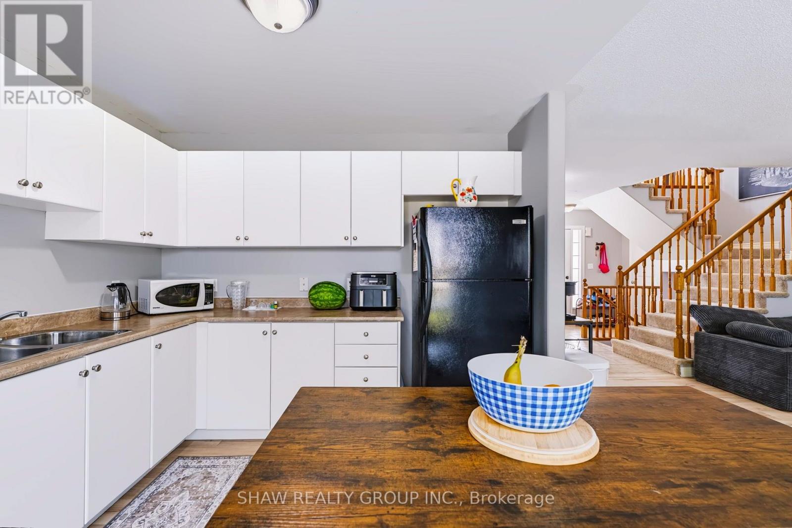 24 Fallingbrook Crescent Property Photo 14