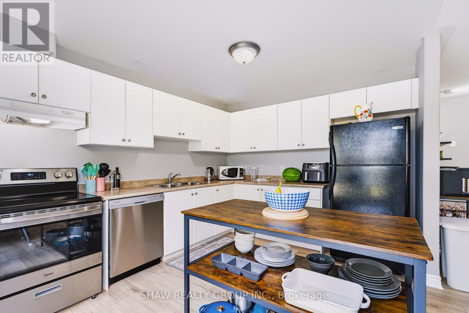 24 Fallingbrook Crescent Property Photo 17