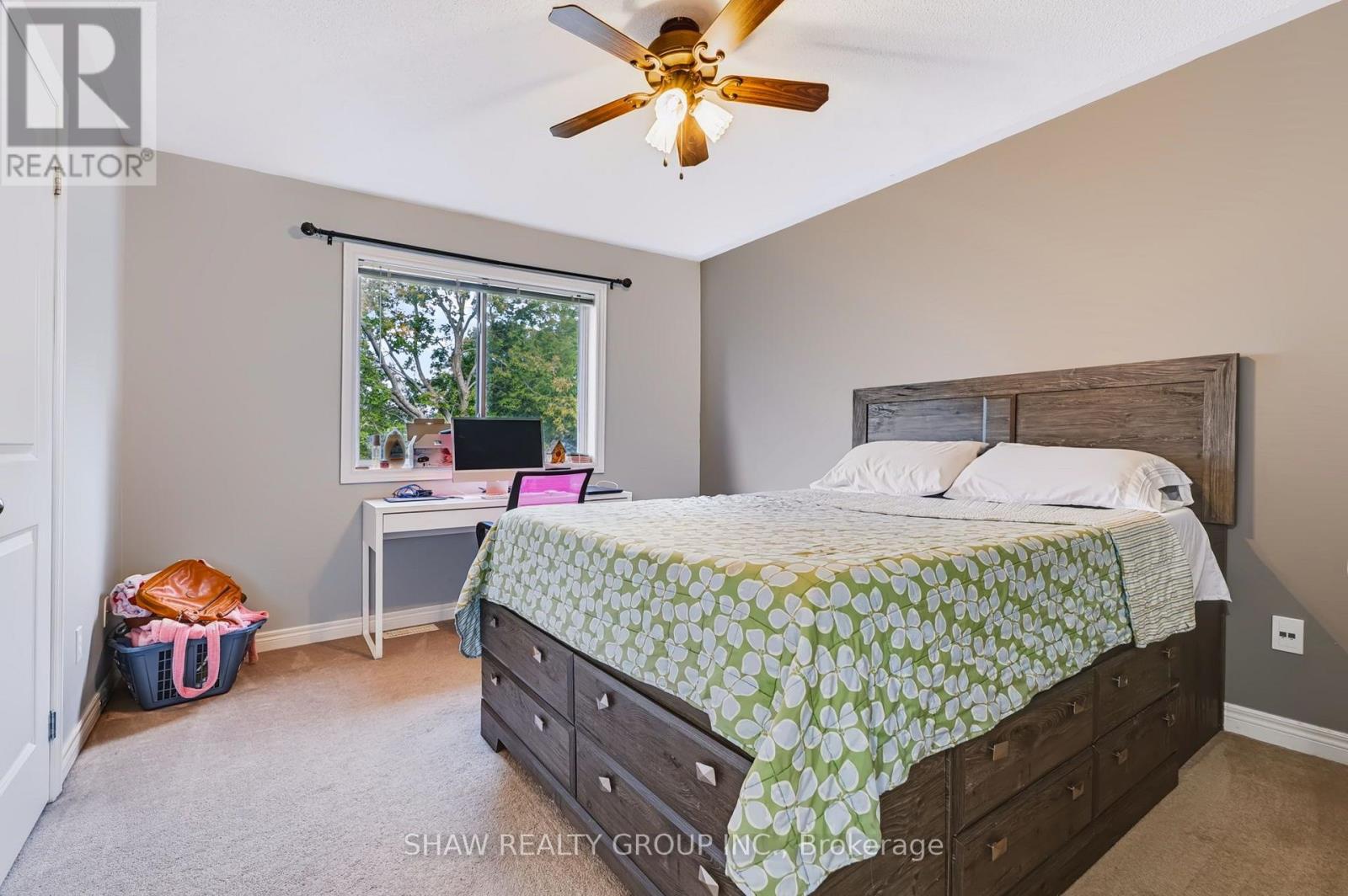 24 Fallingbrook Crescent Property Photo 20