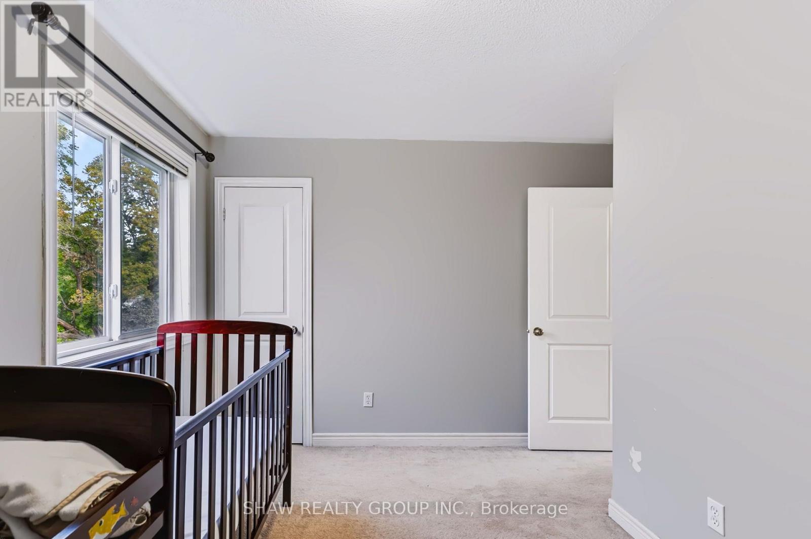 24 Fallingbrook Crescent Property Photo 27
