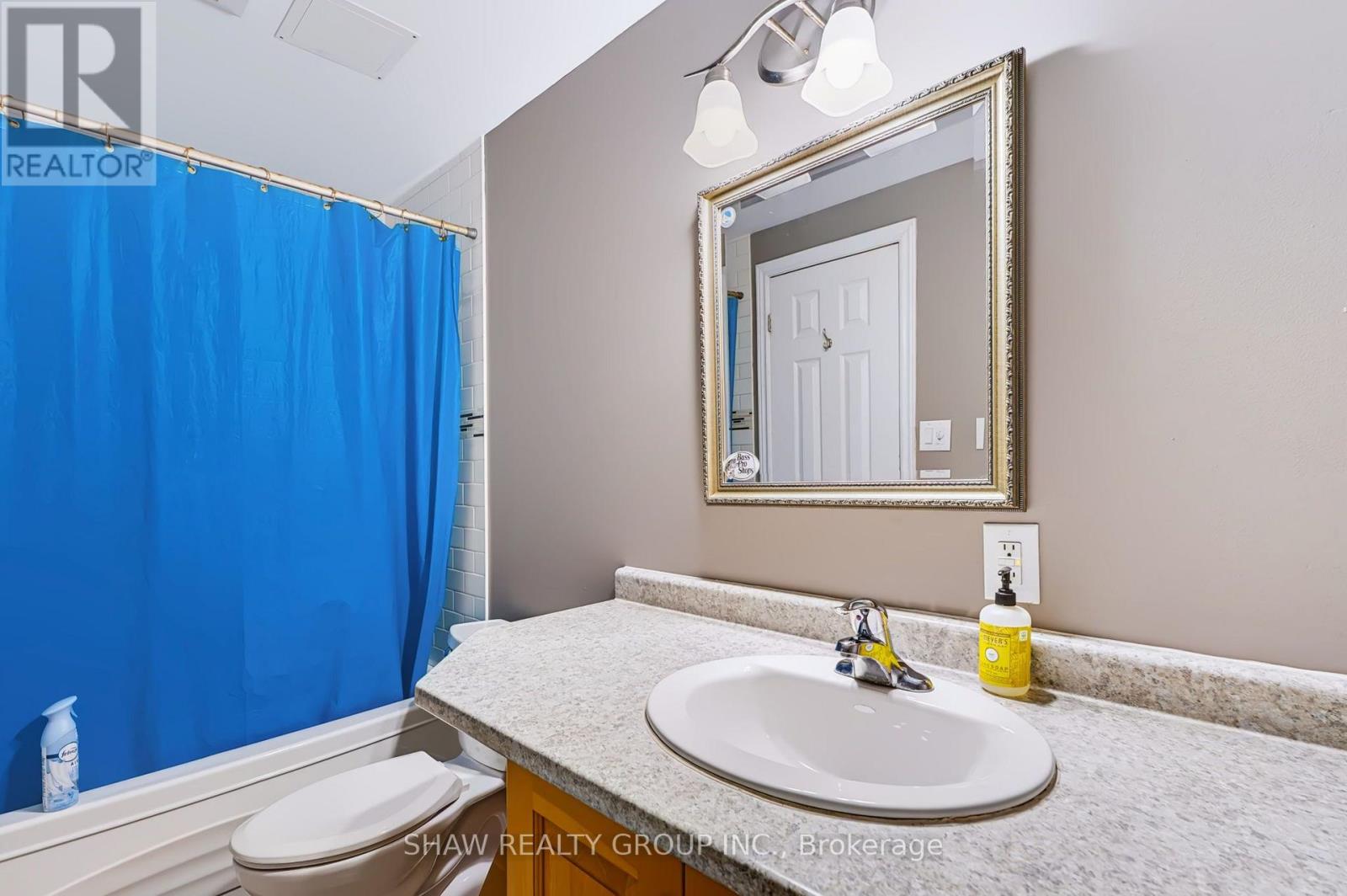 24 Fallingbrook Crescent Property Photo 32