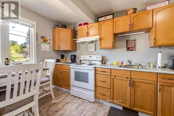 1 - 623 Frank Street Property Photo 9