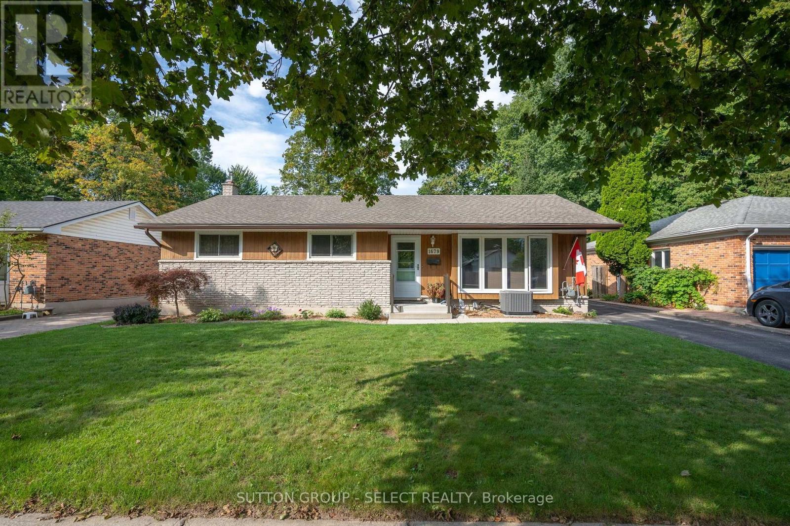 1679 Estevan Road Property Photo 1
