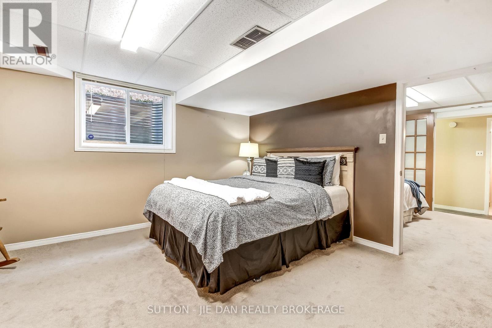 1624 Hastings Drive Property Photo 22