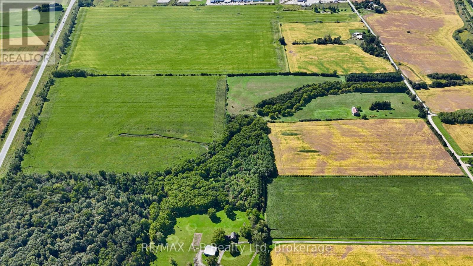 4225 Line 7 Property Photo 2