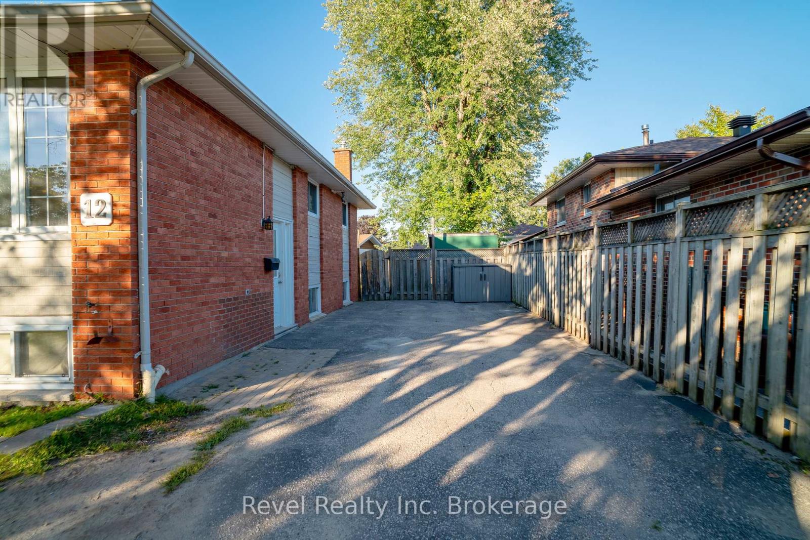 12 Nightingale Drive Property Photo 9