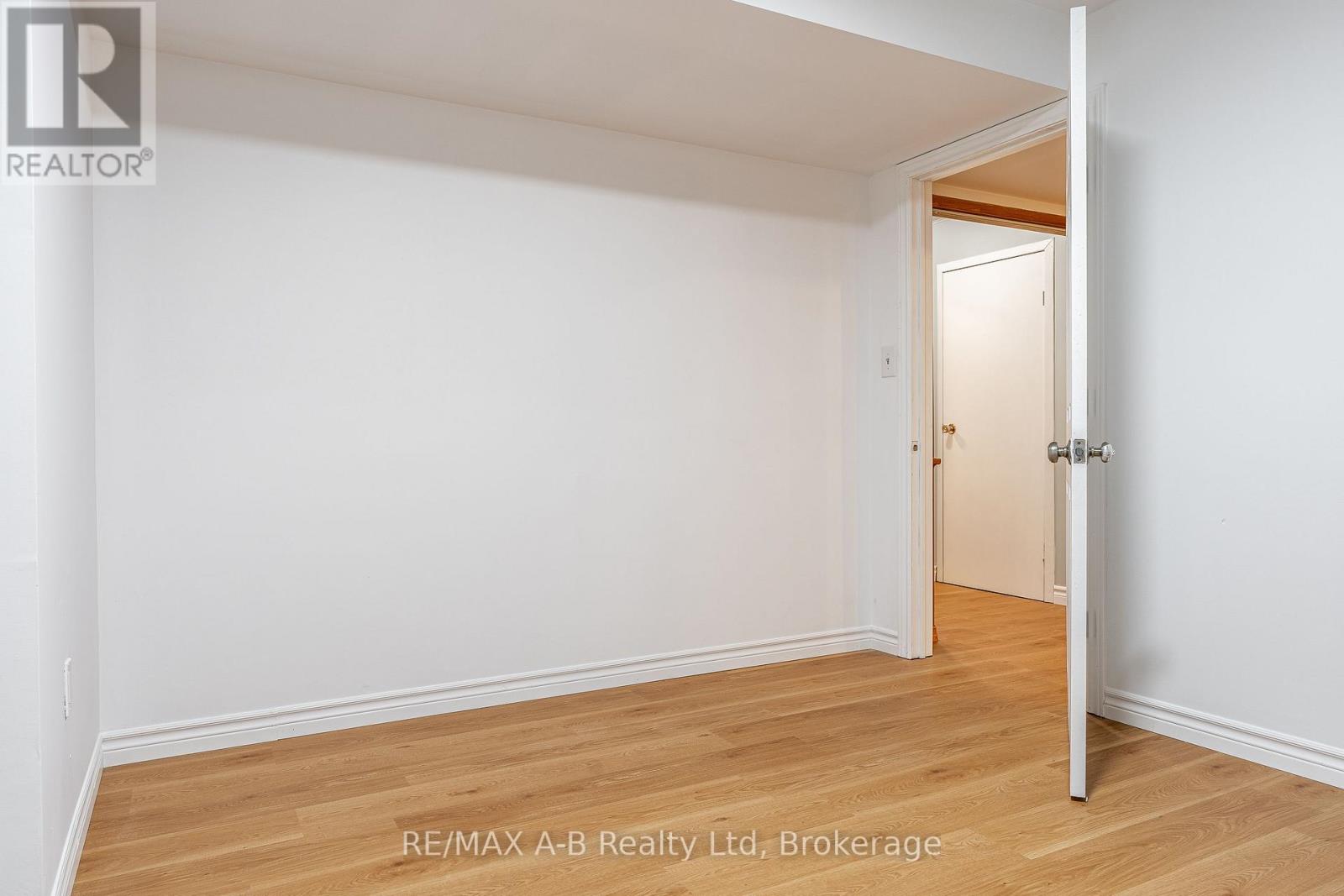 332 Widder Street E Property Photo 28