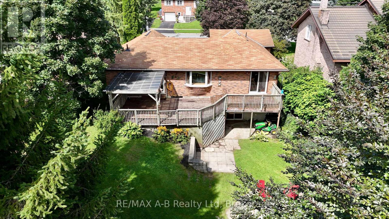 332 Widder Street E Property Photo 40