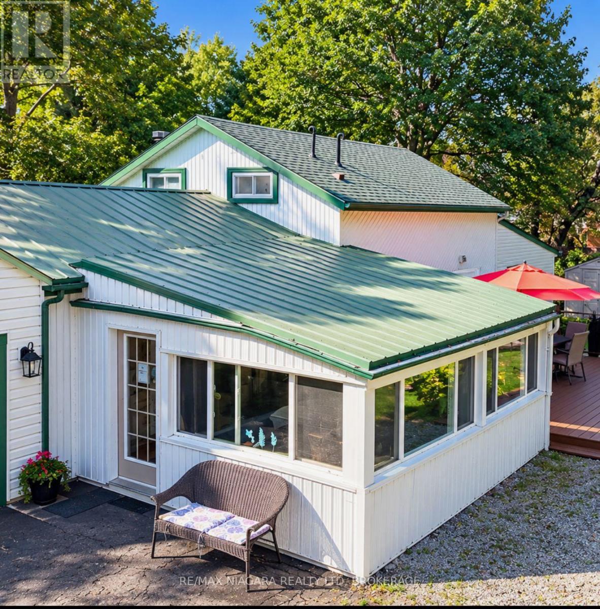4291 Simcoe Street Property Photo 6