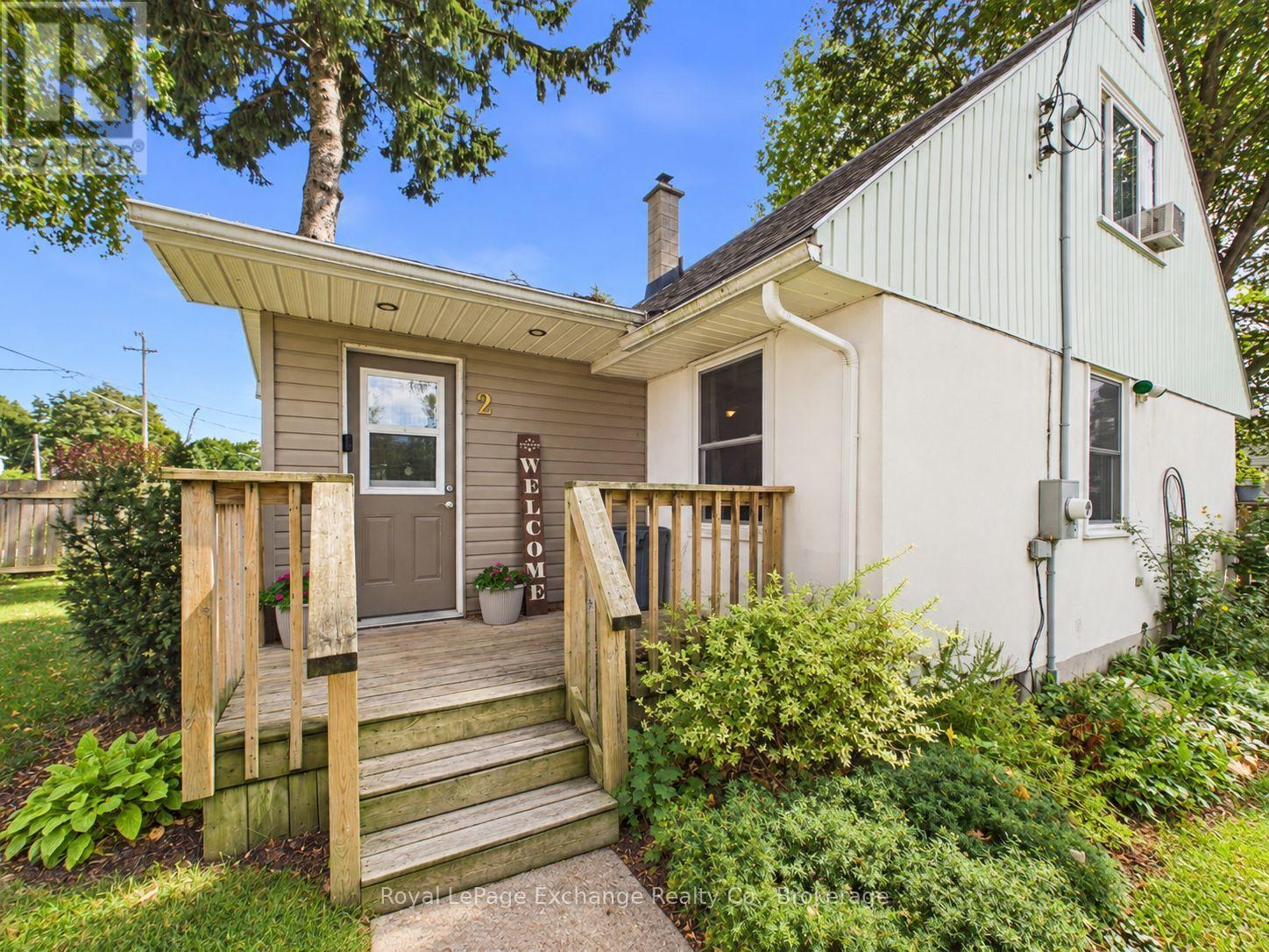 2 Regina Road Property Photo 1