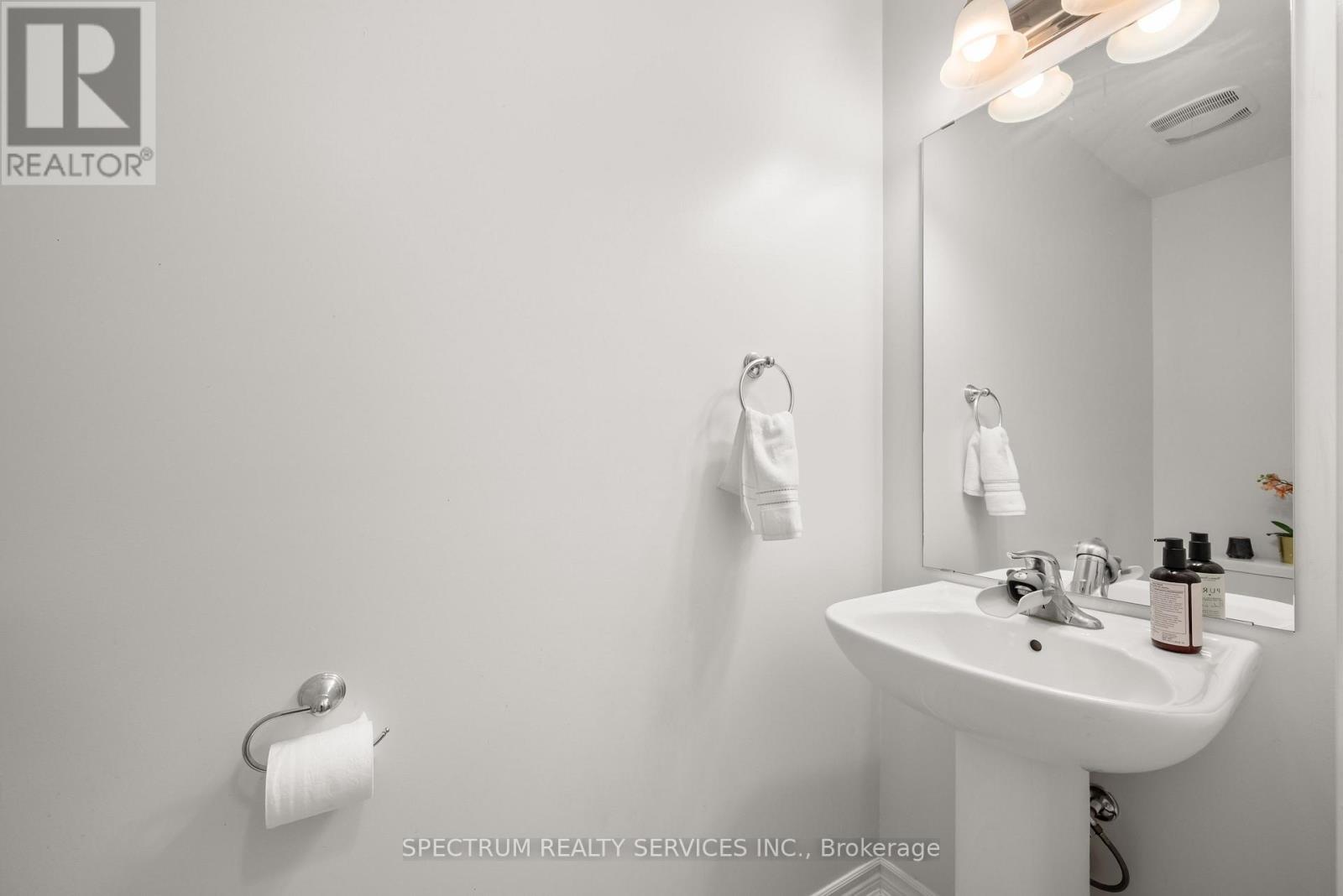 32 Horizon Avenue Property Photo 6
