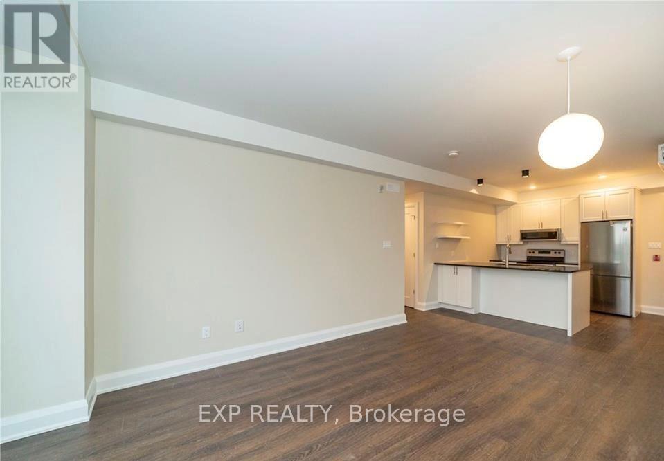 204 - 33 Maple Grove Road Property Photo 6