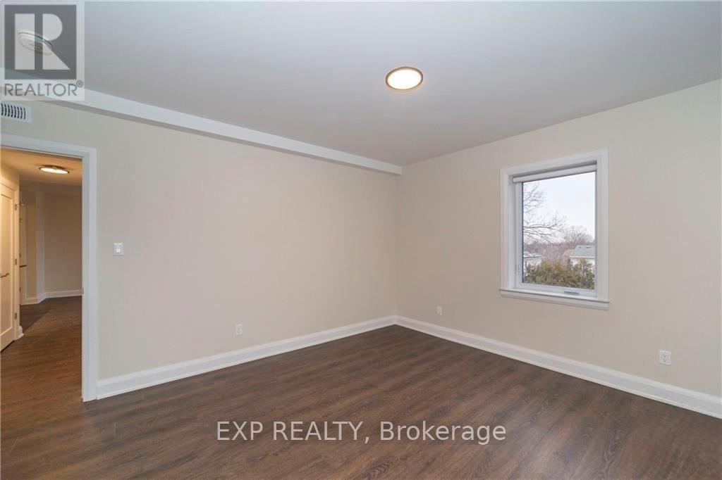 204 - 33 Maple Grove Road Property Photo 10