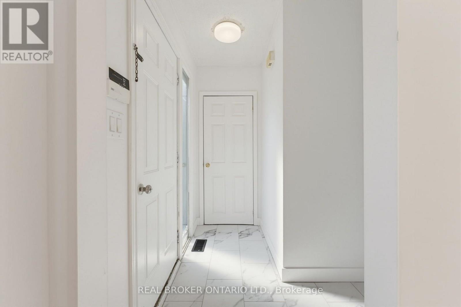 805 Tate Avenue Property Photo 3