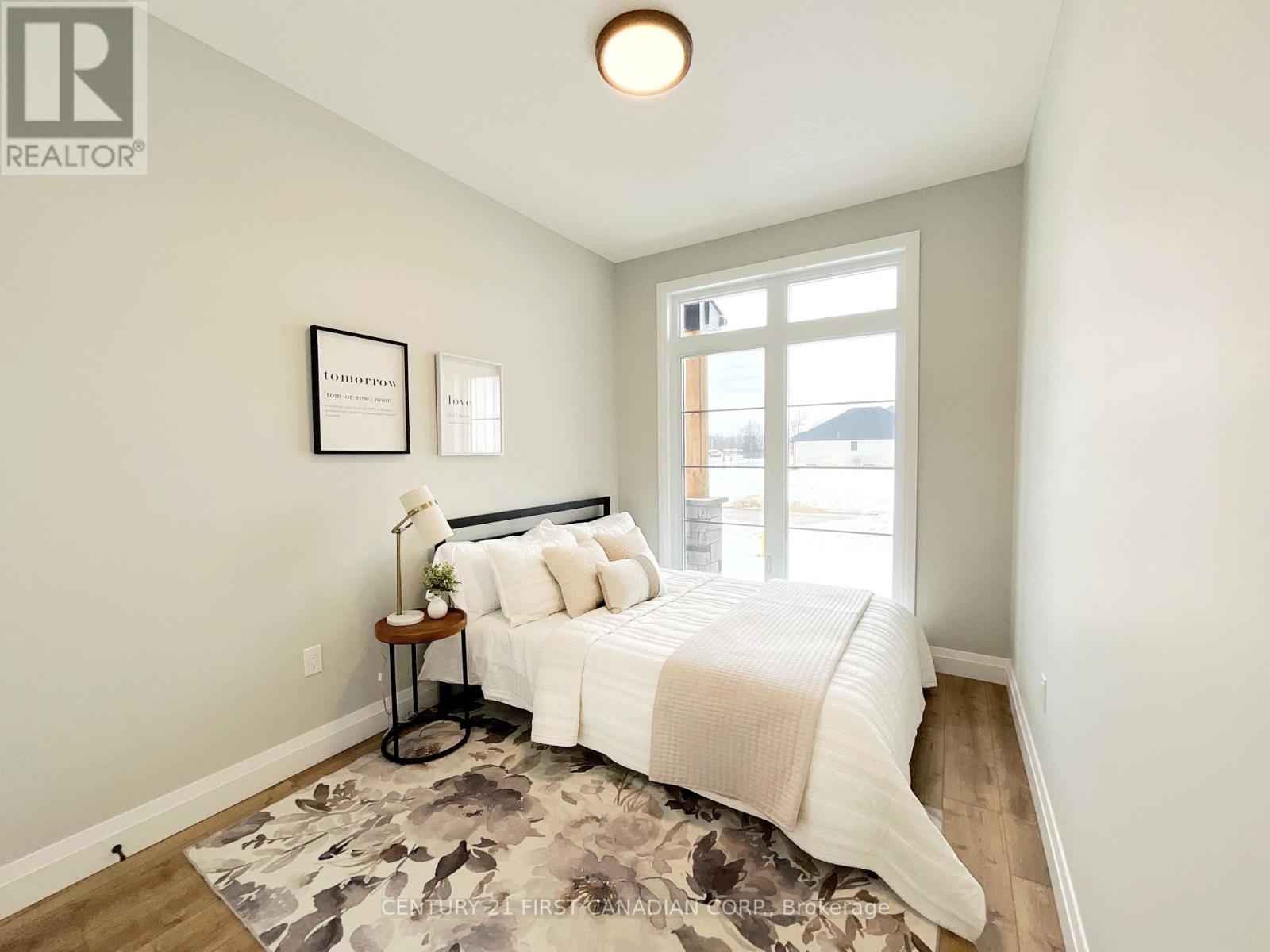 7 Postma Crescent Property Photo 5