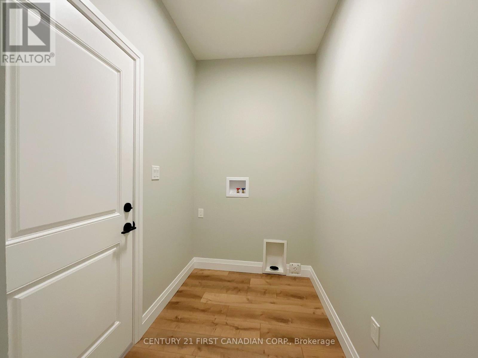 7 Postma Crescent Property Photo 9