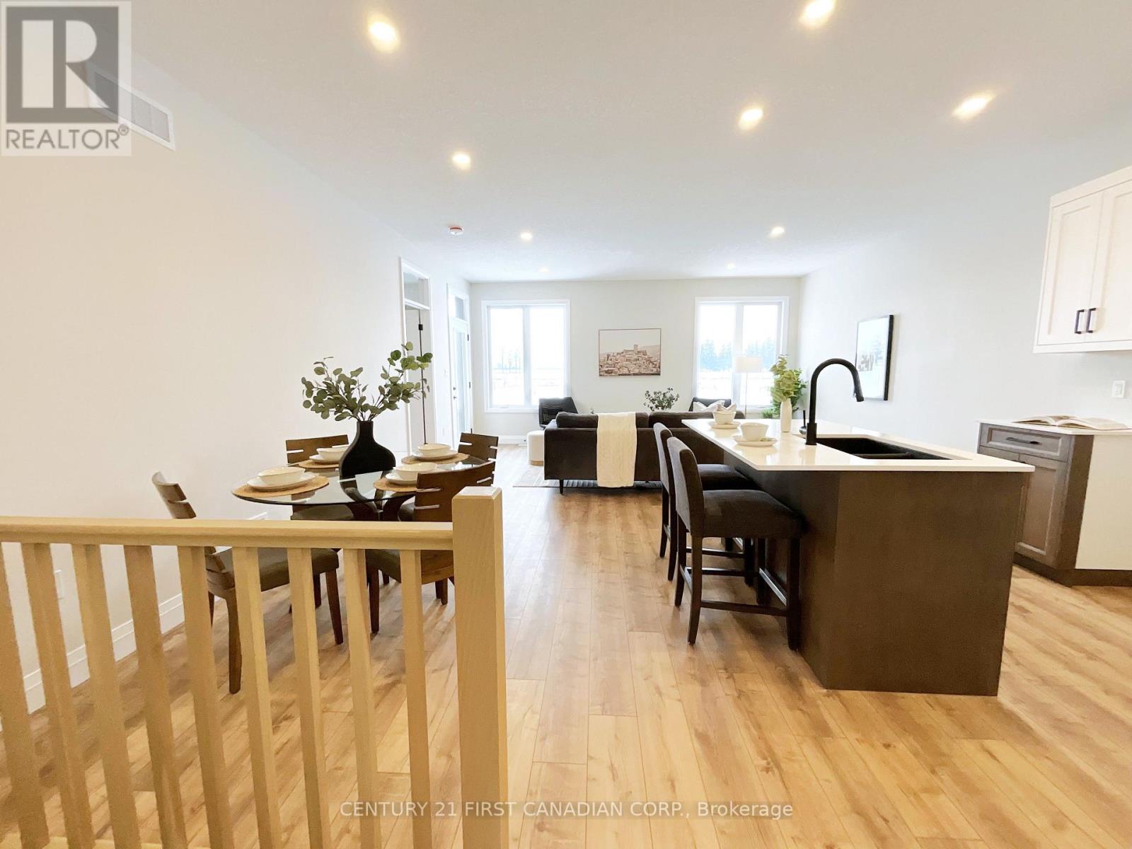 7 Postma Crescent Property Photo 10