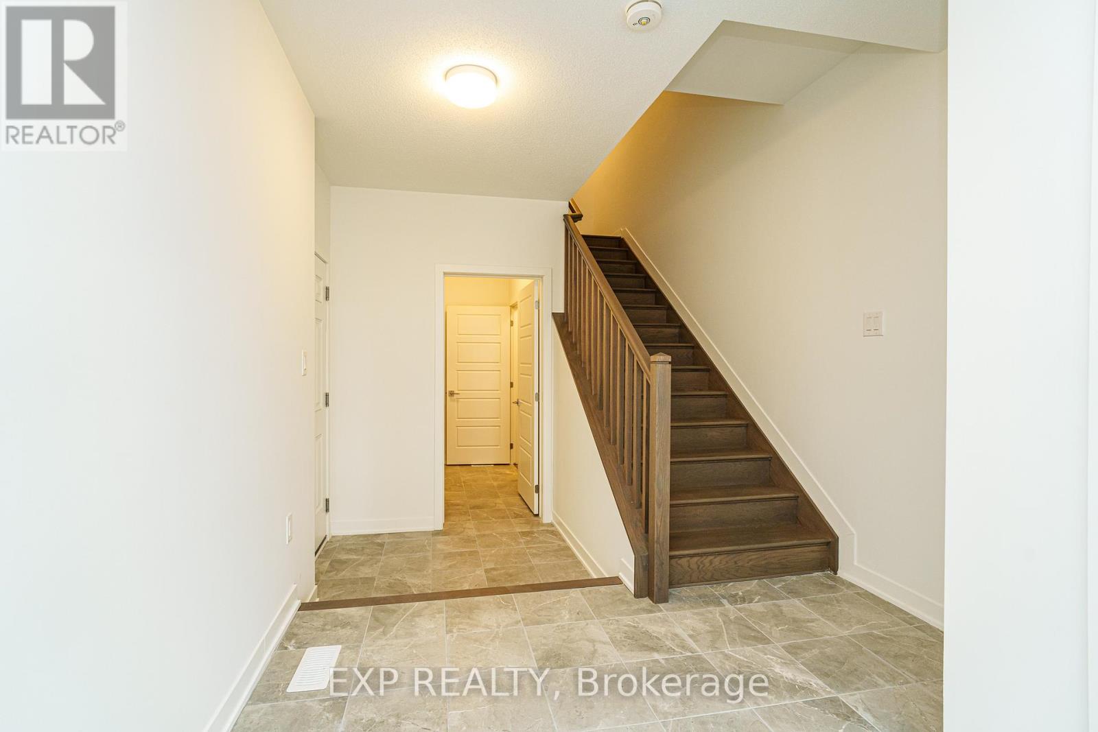 51 Stitch Mews Property Photo 4