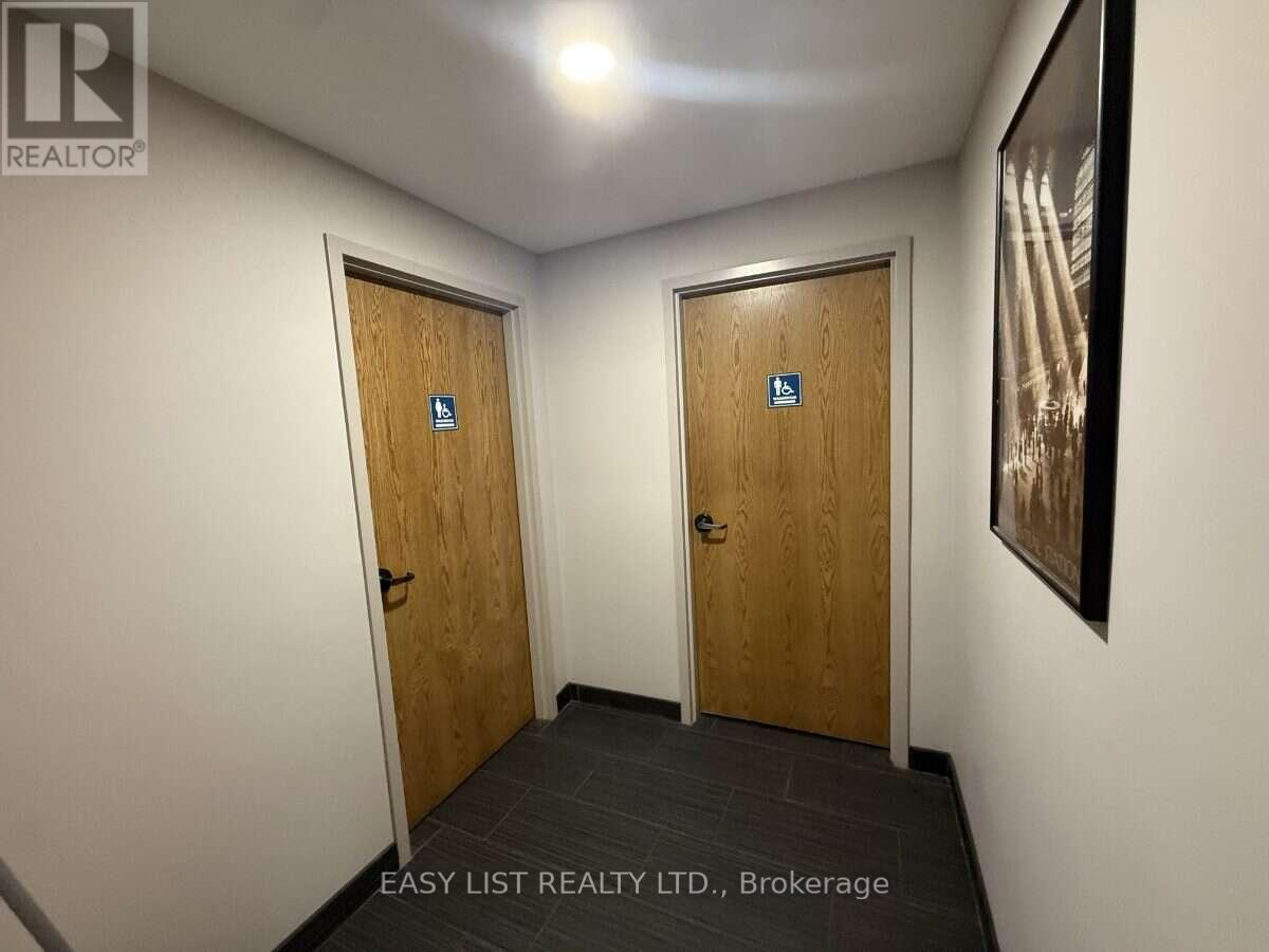 5745 Wyandotte Street E Property Photo 8