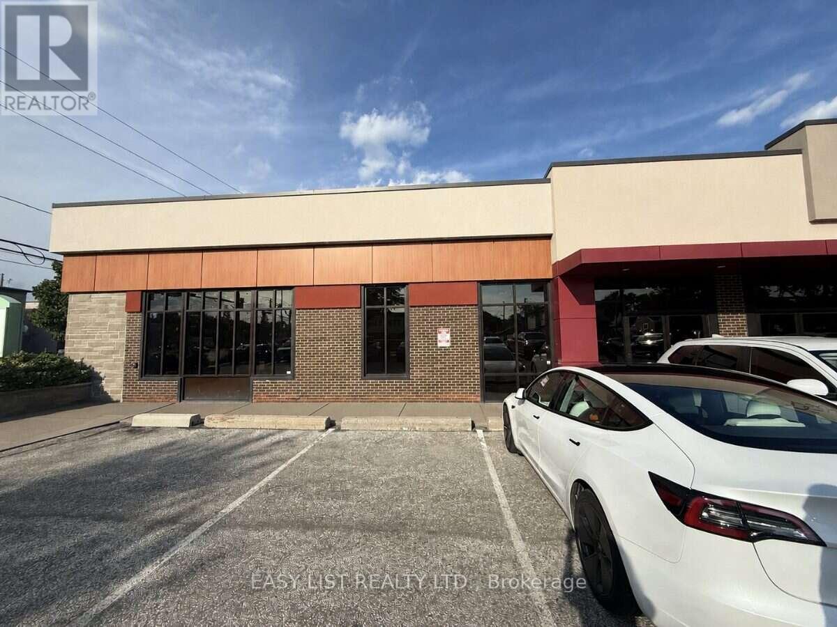 5745 Wyandotte Street E Property Photo 10