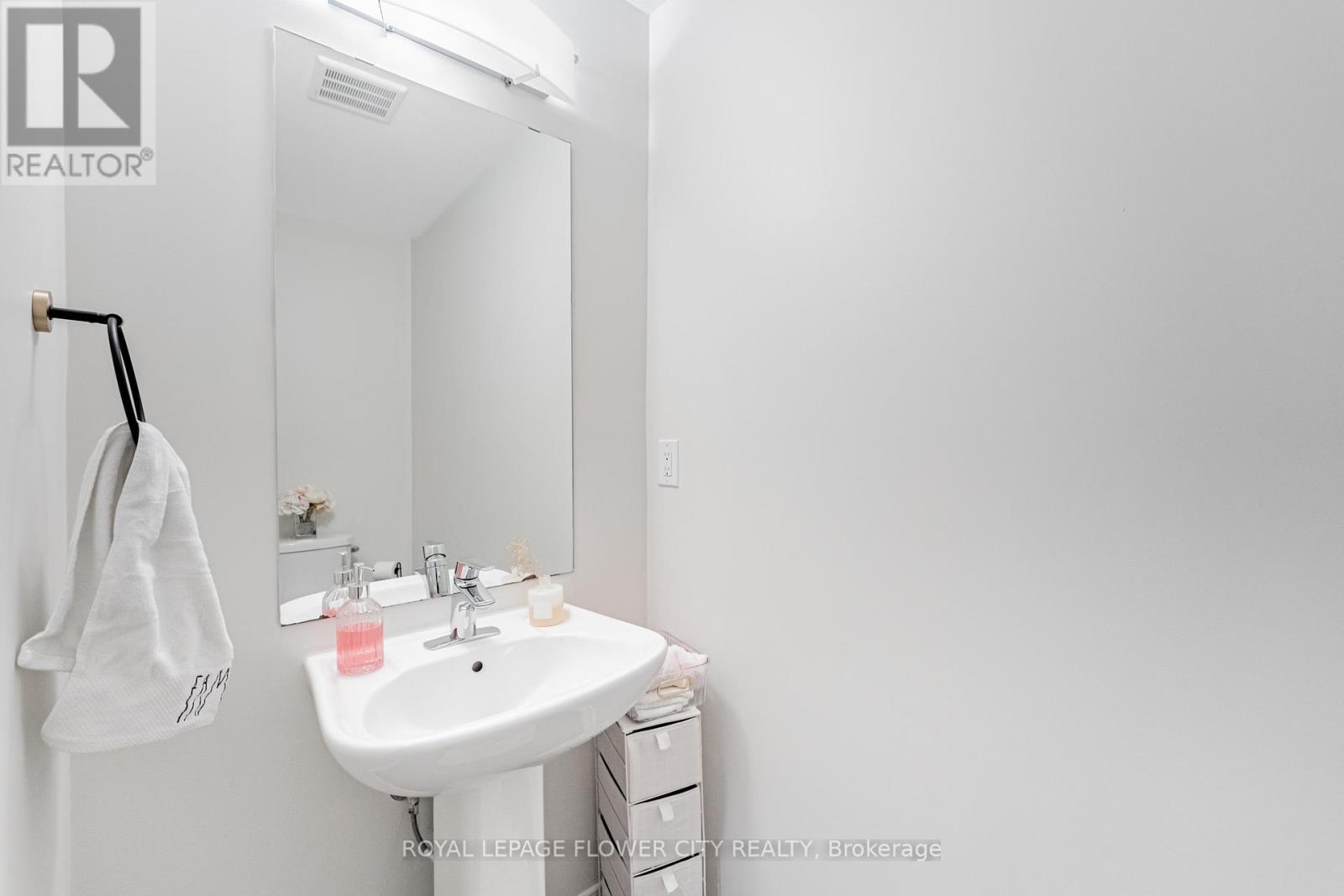1 Anderson Road Property Photo 23