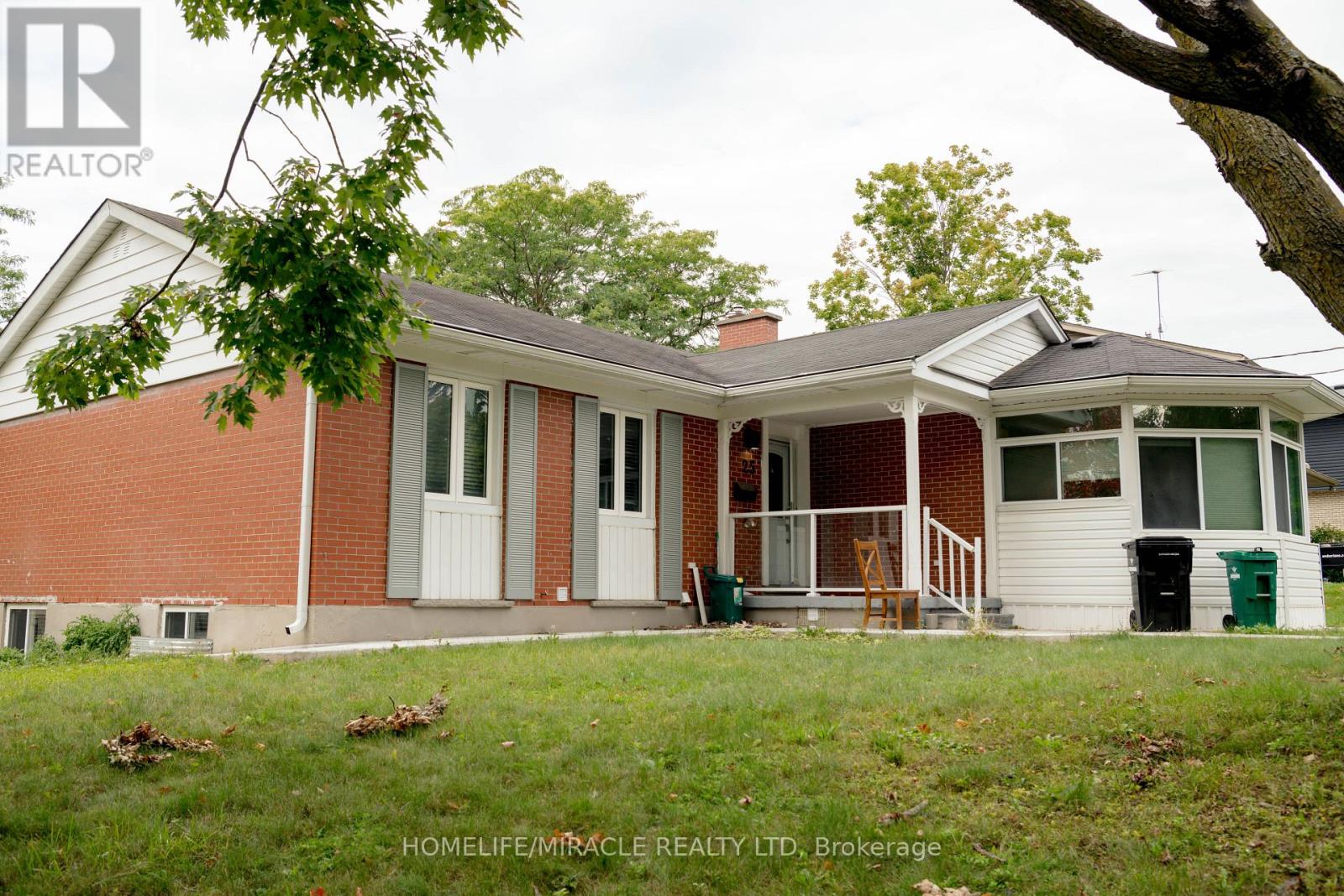 25 Thornridge Crescent Property Photo 5