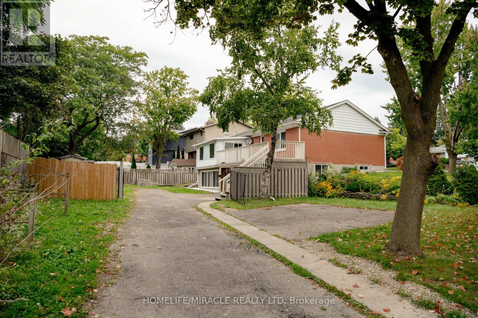 25 Thornridge Crescent Property Photo 6