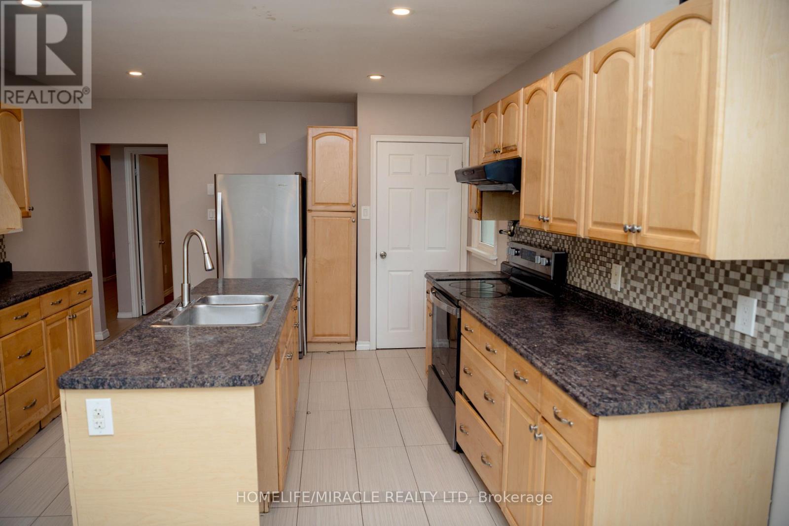 25 Thornridge Crescent Property Photo 15