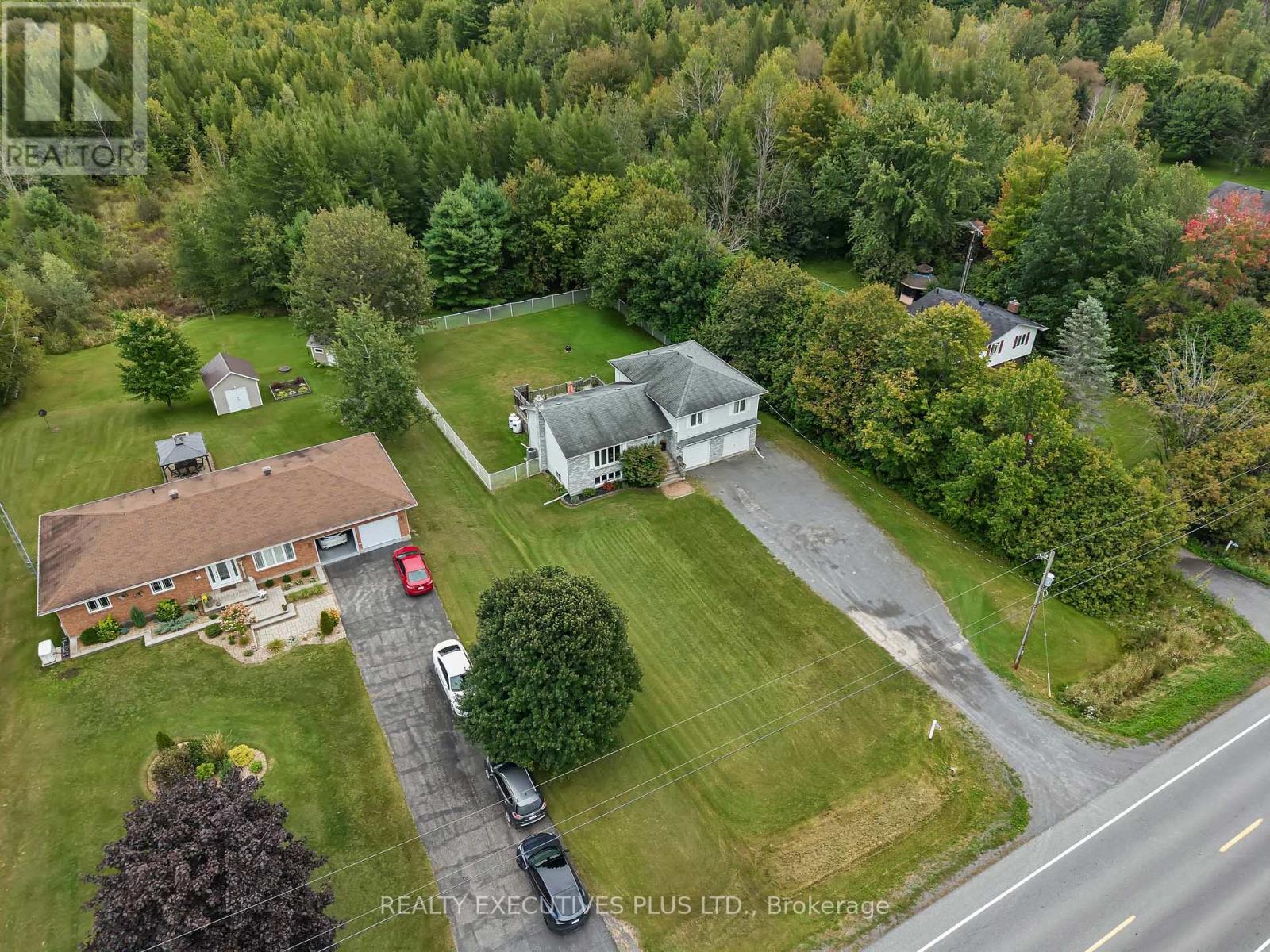 4413 Champlain Street Property Photo 4