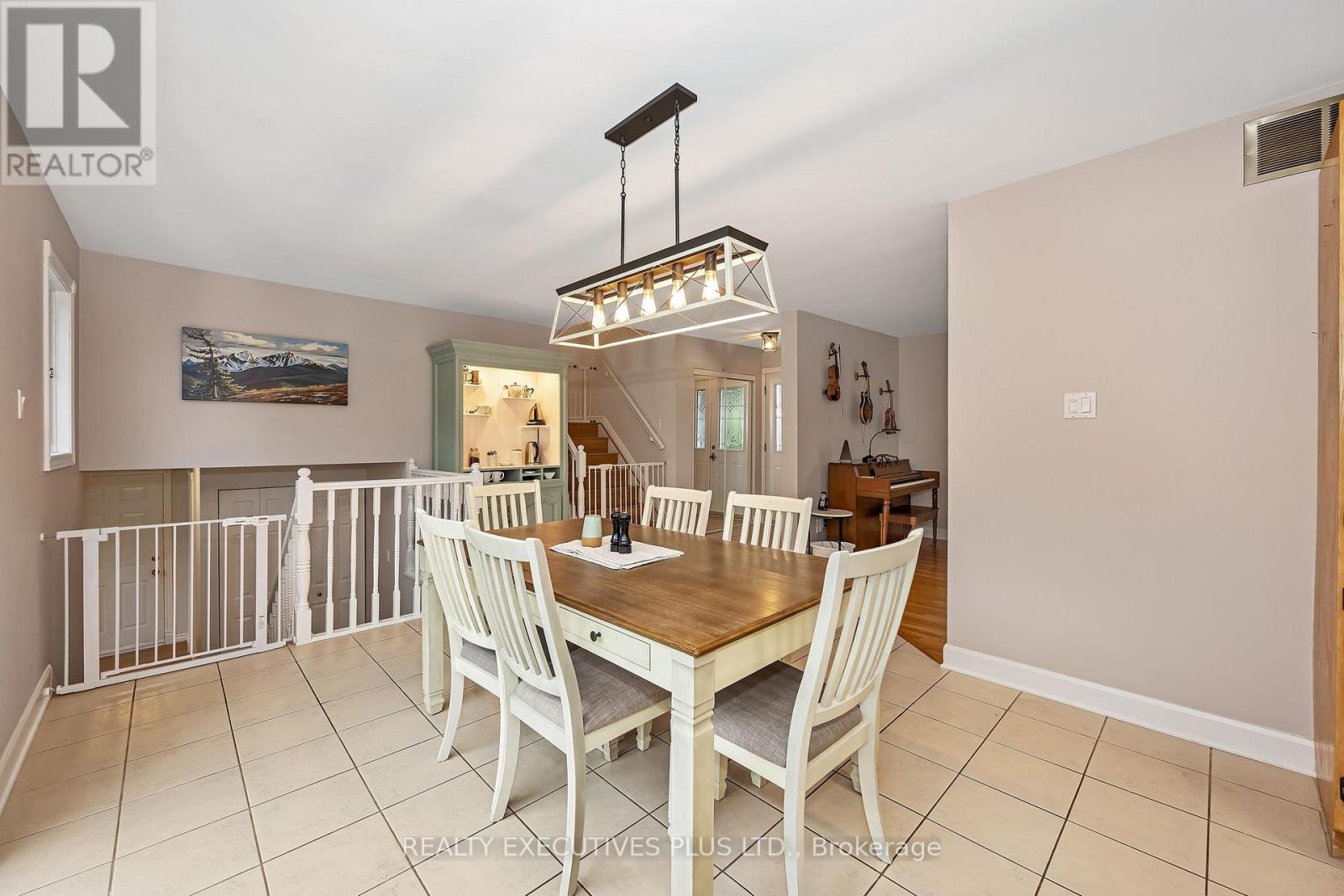 4413 Champlain Street Property Photo 10