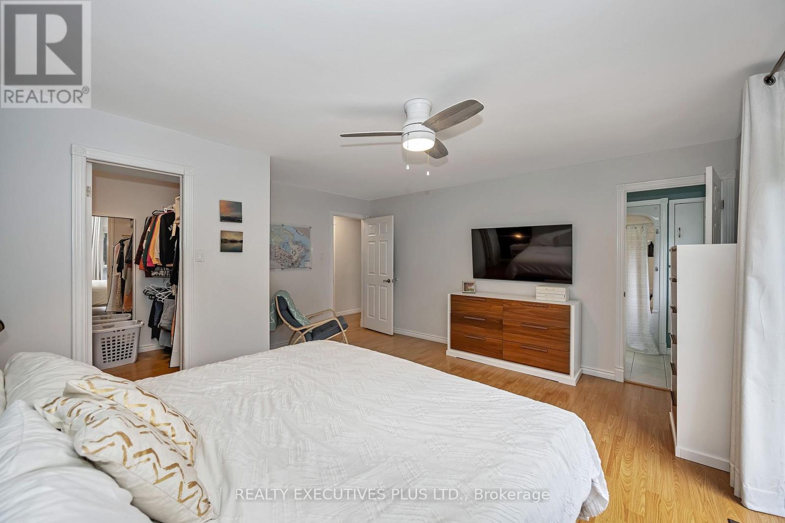 4413 Champlain Street Property Photo 16