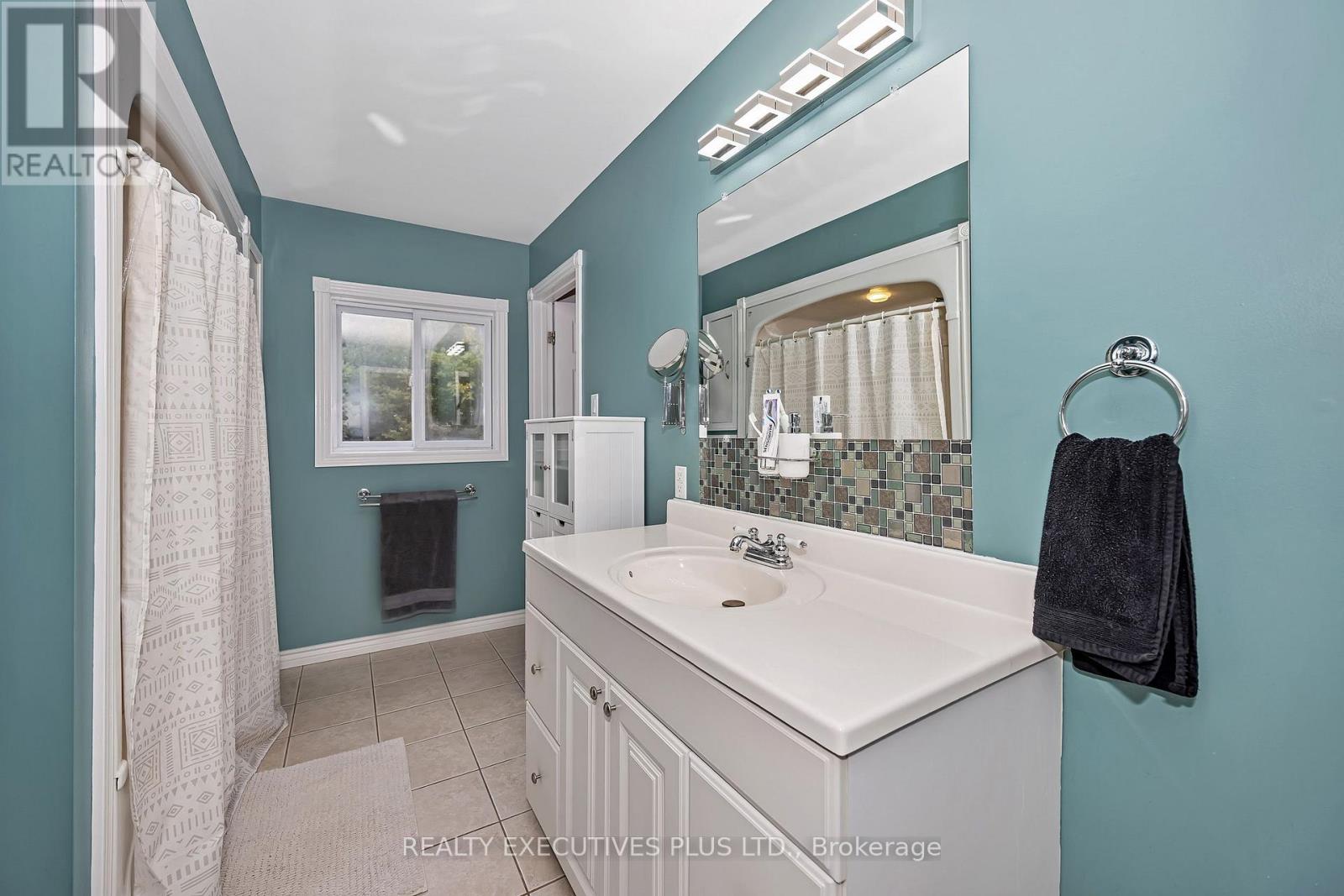 4413 Champlain Street Property Photo 19