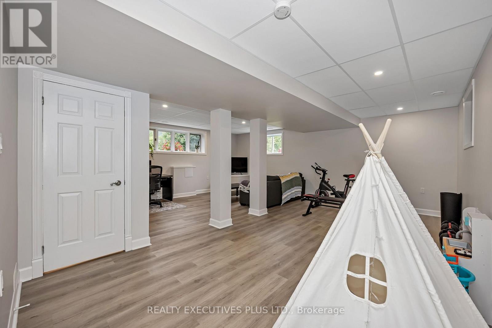 4413 Champlain Street Property Photo 26