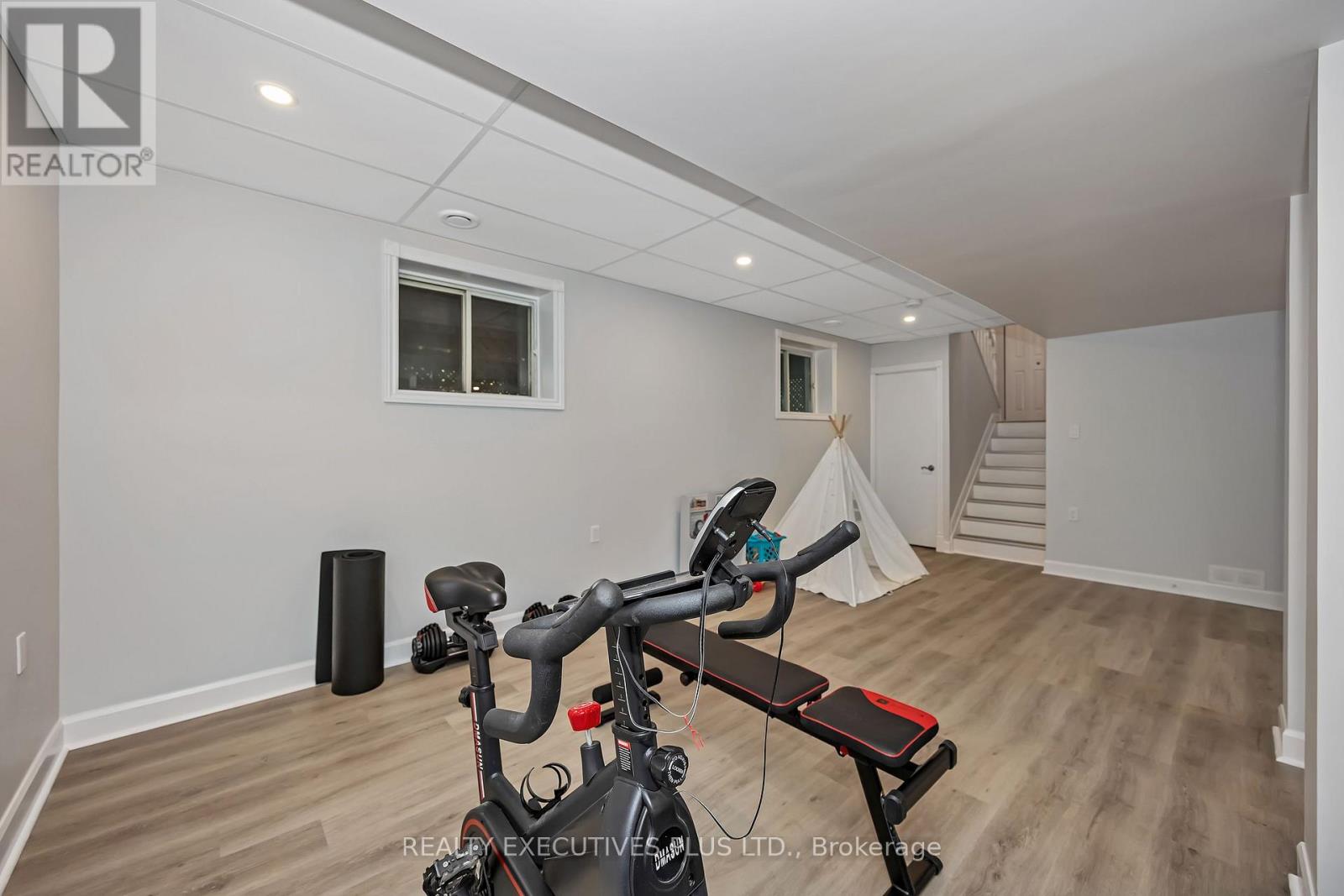 4413 Champlain Street Property Photo 27