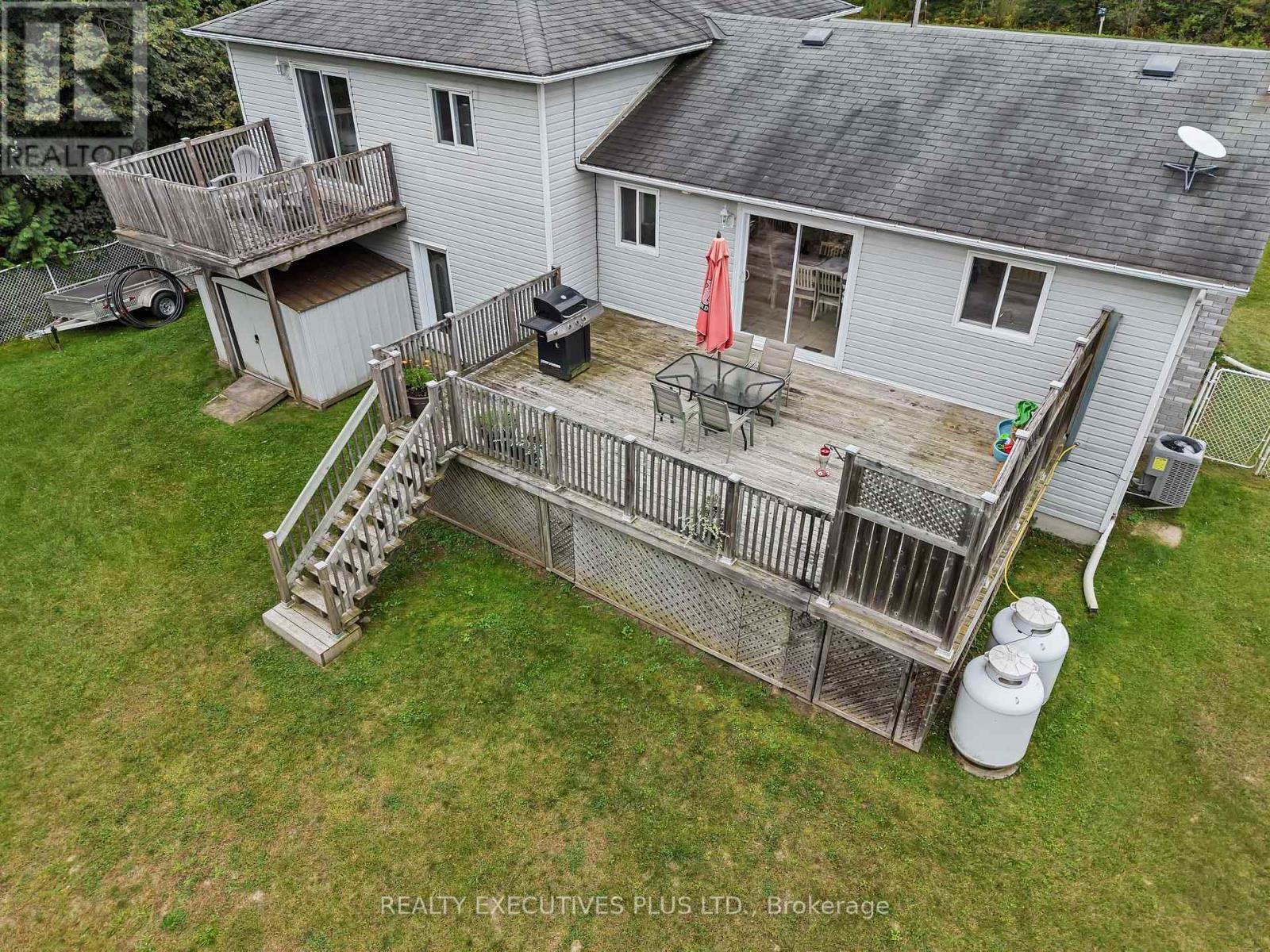 4413 Champlain Street Property Photo 39