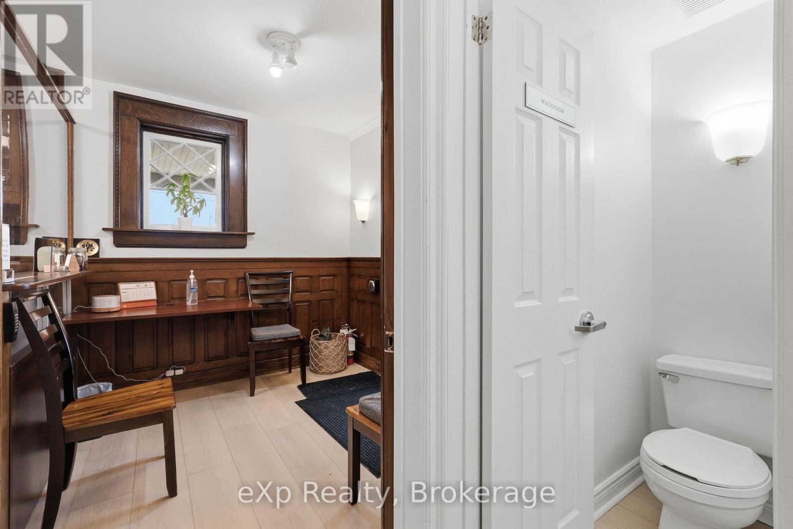 1025 2nd Avenue W Property Photo 11