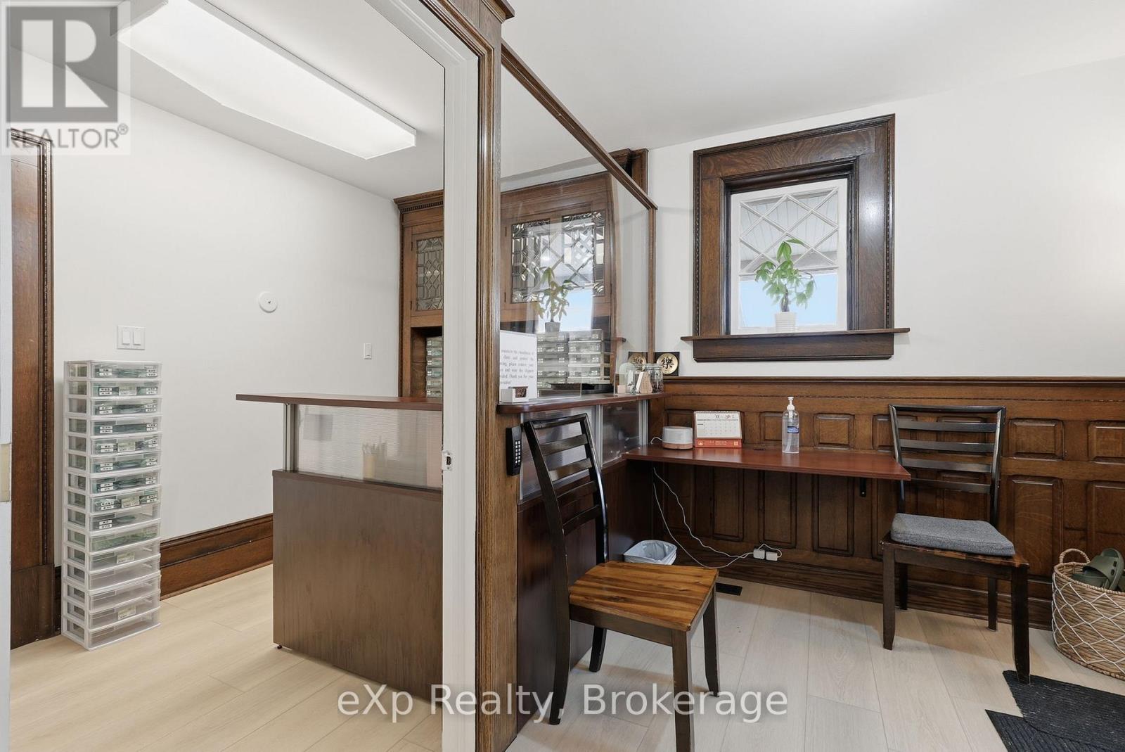 1025 2nd Avenue W Property Photo 12