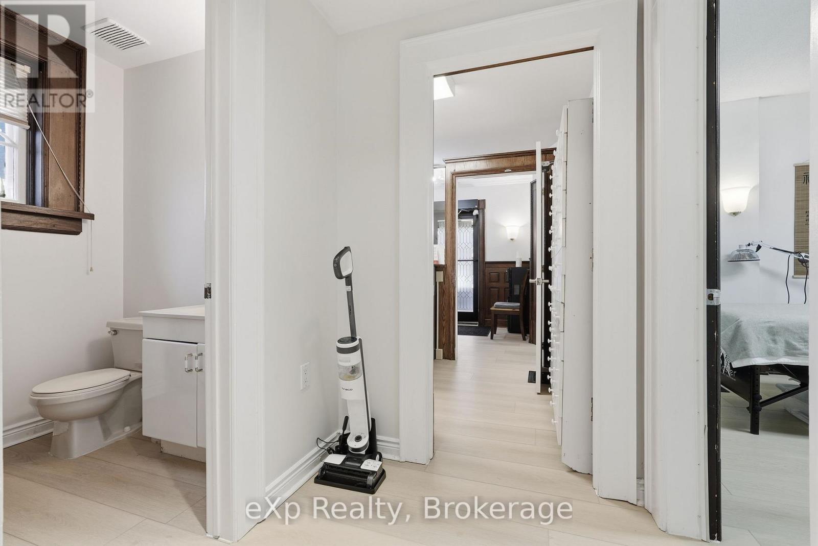 1025 2nd Avenue W Property Photo 15