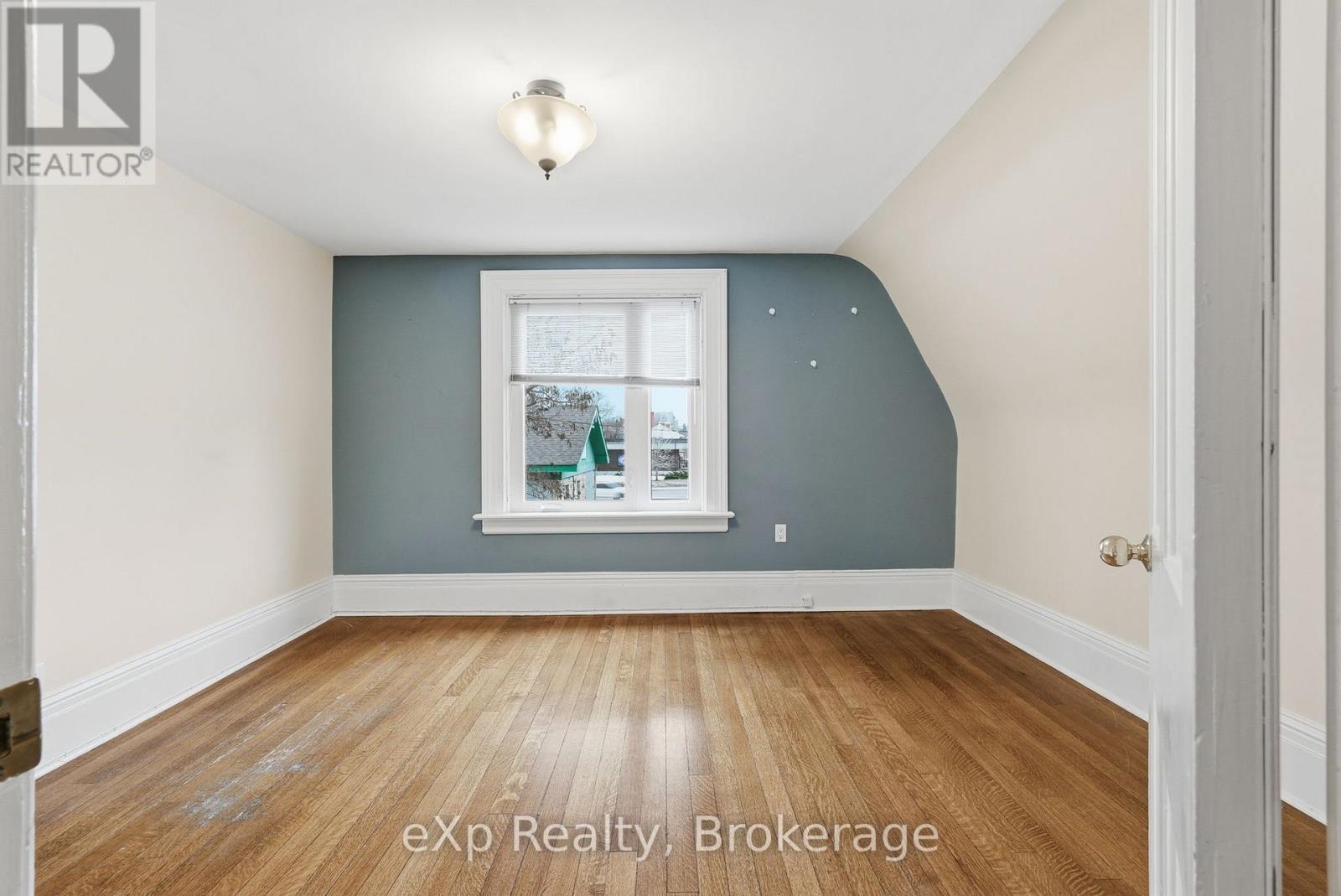 1025 2nd Avenue W Property Photo 24