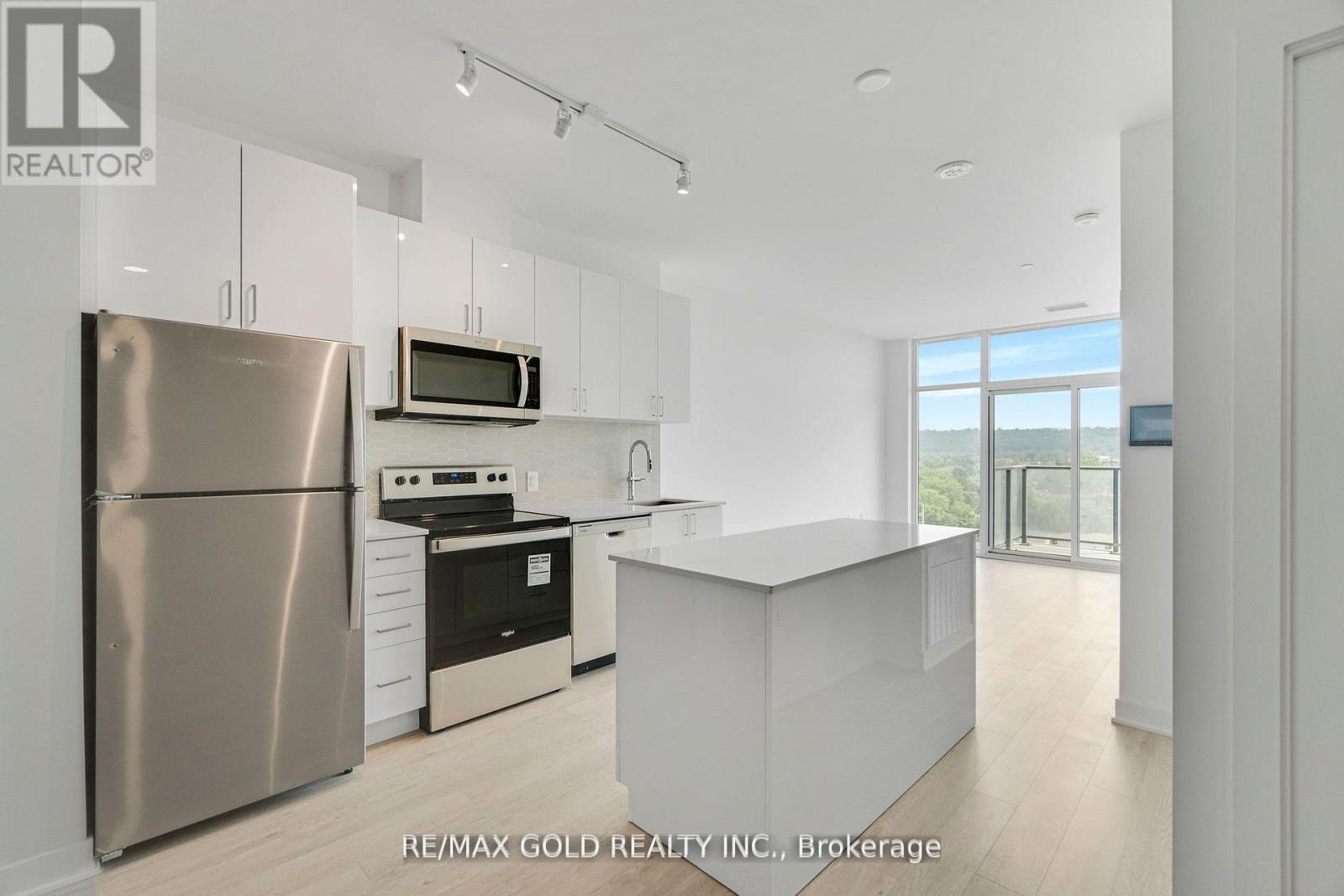 803 - 2782 Barton Street E Property Photo 2