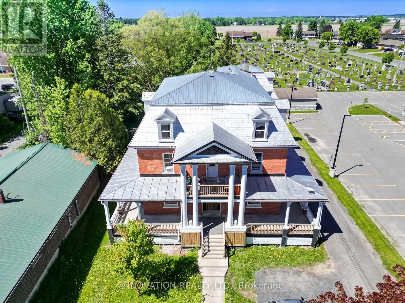 4550 Ste-catherine Street Property Photo 3