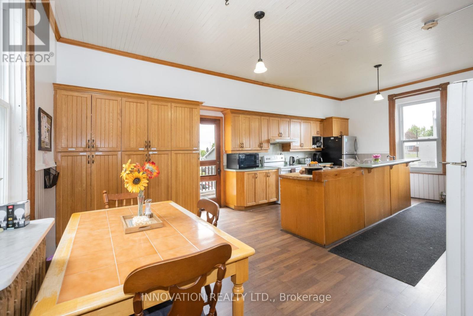 4550 Ste-catherine Street Property Photo 13
