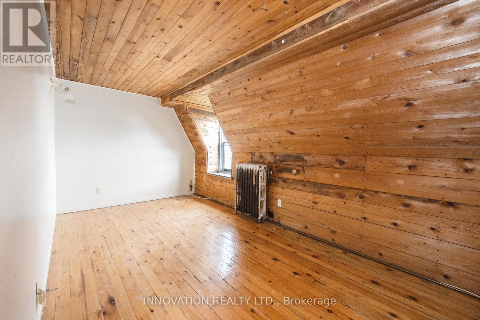 4550 Ste-catherine Street Property Photo 22