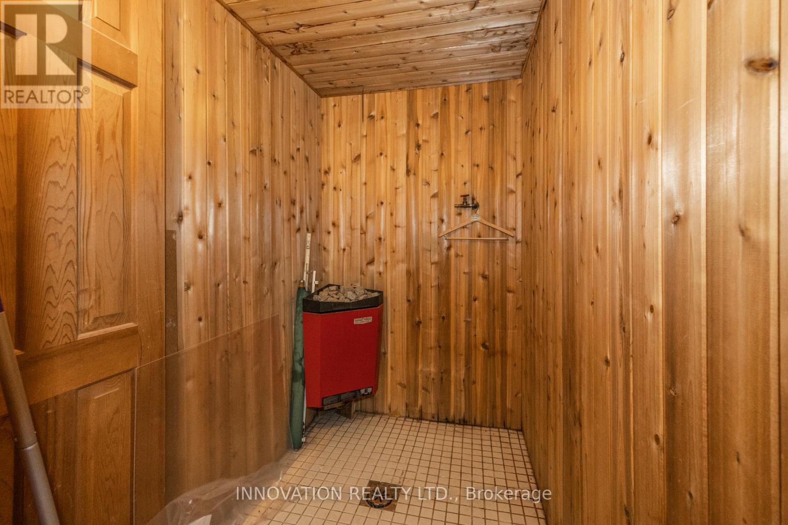 4550 Ste-catherine Street Property Photo 25